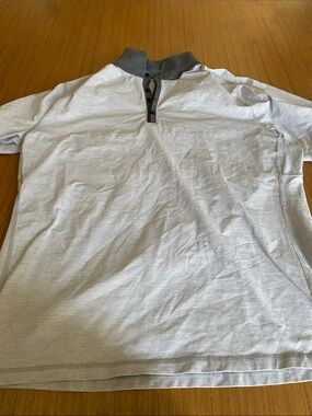 Lululemon Men's Light Gray Short-Sleeve Athletic Polo XL